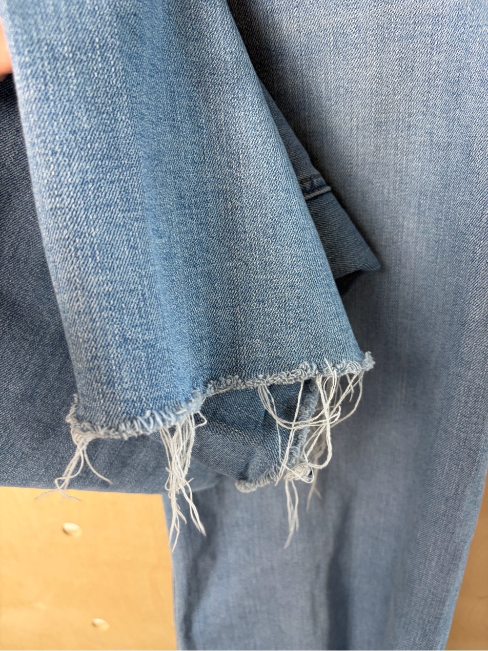 Zara High Rise Wide Leg Frayed Hem Cropped Jeans – Women’s US 8 - Picture 3 of 5